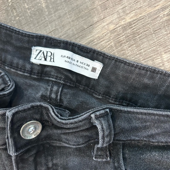 Zara Jeans - Z1976 mid rise jean with raw hem - Picture 6 of 6